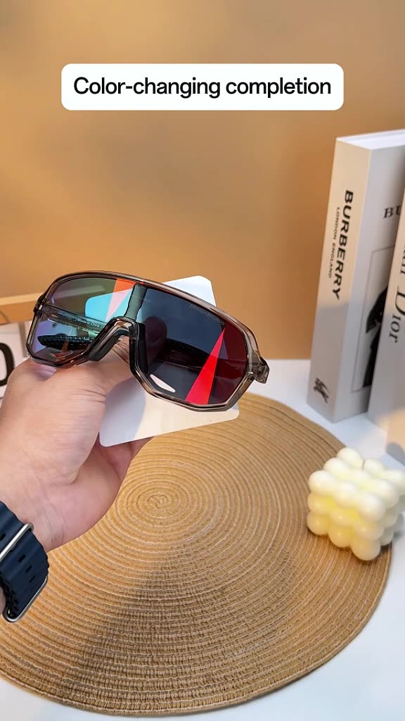 Photochromic Sports Sunglasses