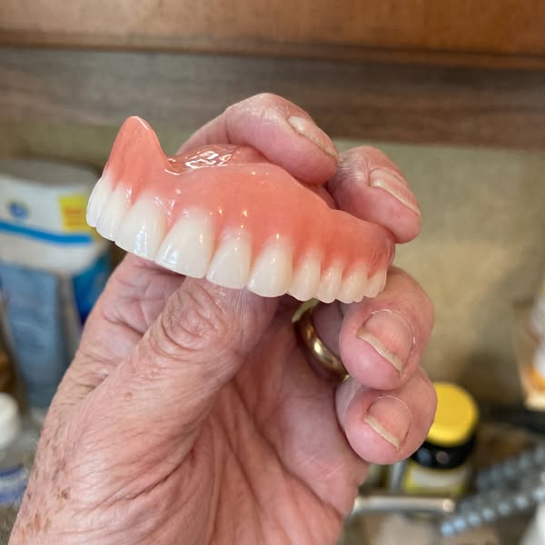 Lisez ceci si vous portez un dentier