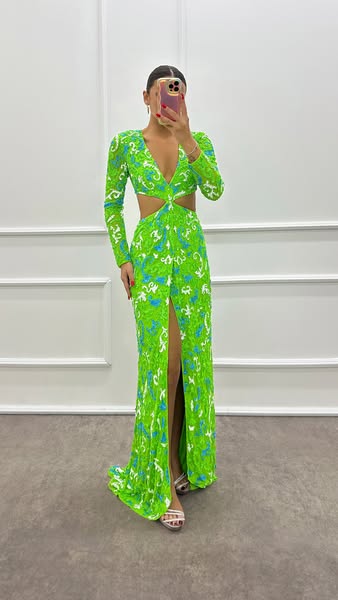 Green waist detail hand embroidered design evening dress €399.06