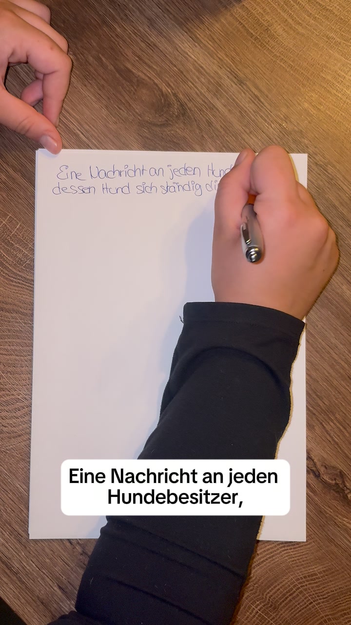 Nach 30 Tagen kratzt dein Hund weniger. Natürlich. Ohne Chemie.