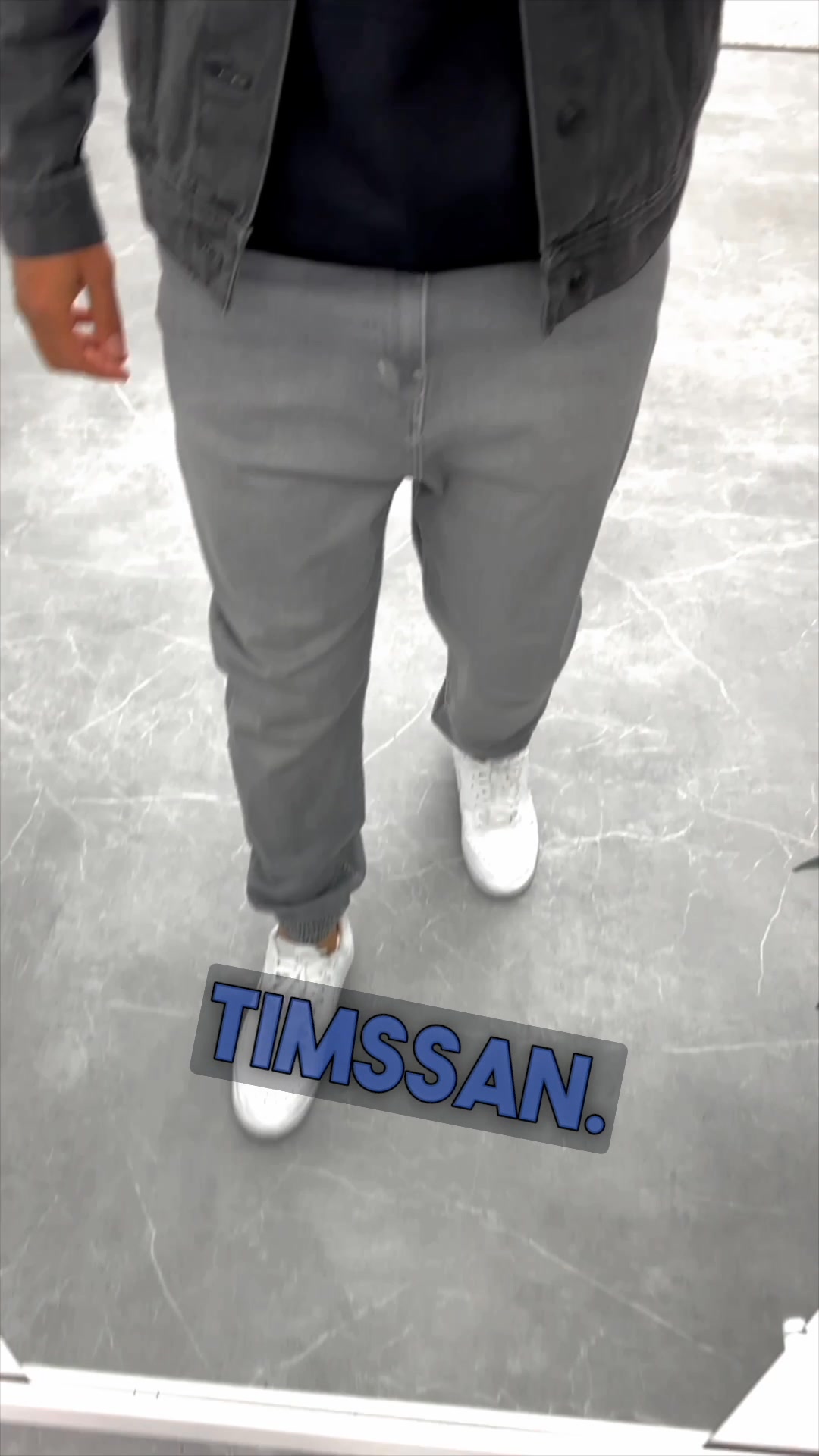 Découvrez le jogpant jeans DORI