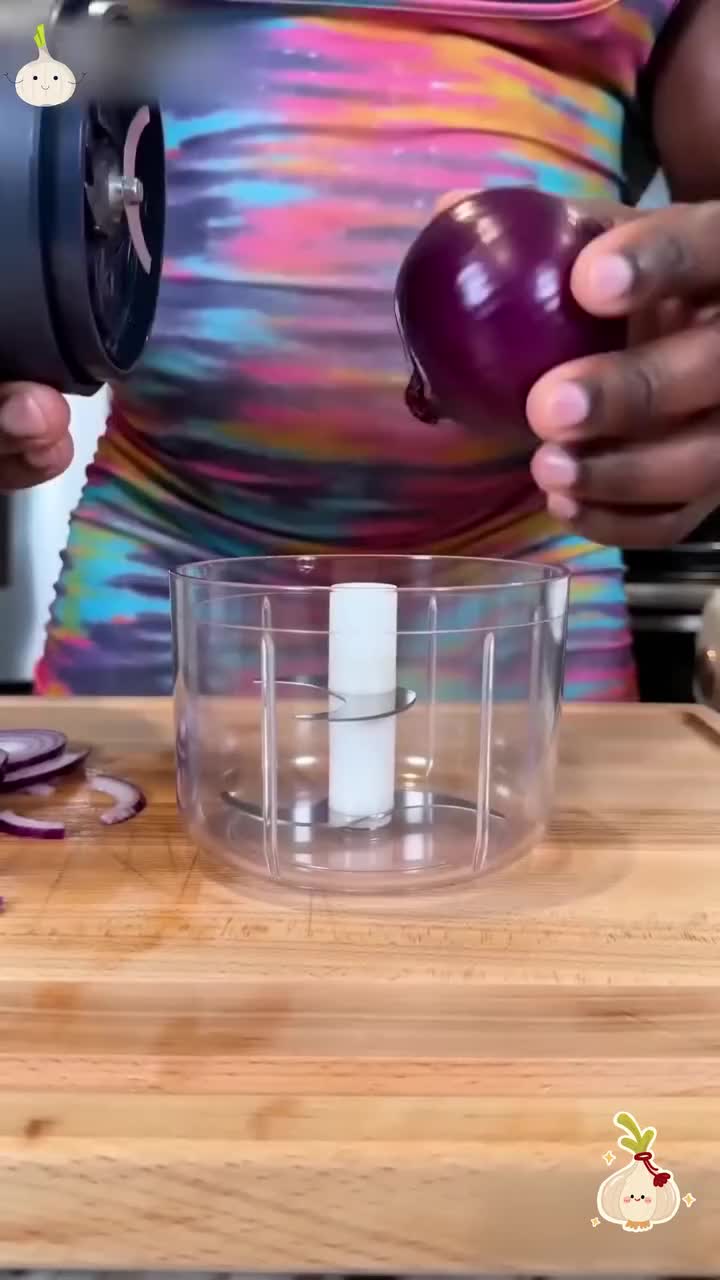 Household Electric Garlic Crusher