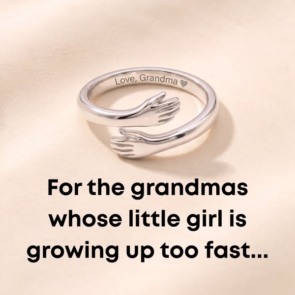 Grandma & Granddaughter - Hug Ring