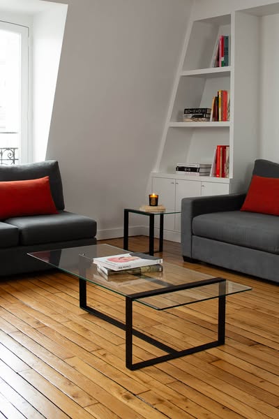 Table Basse Séverin, faite à la main, dans les Collections du Mobilier National