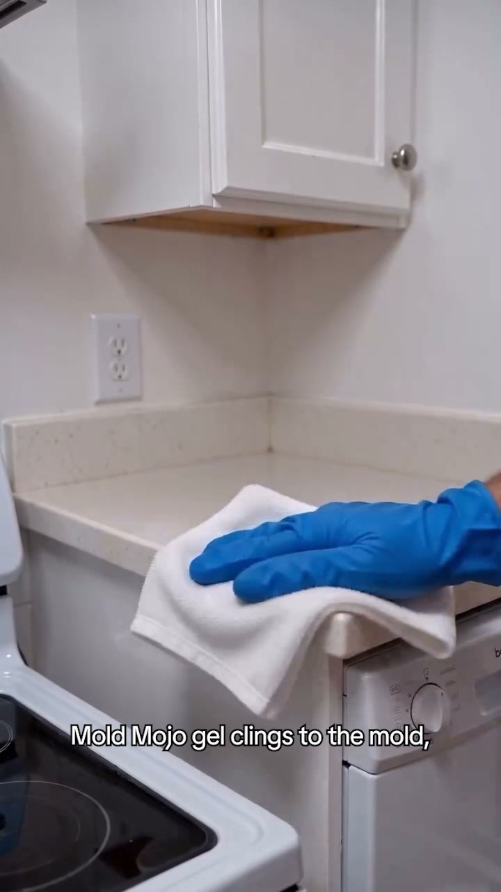 Thick Gel That Stays on the Stain