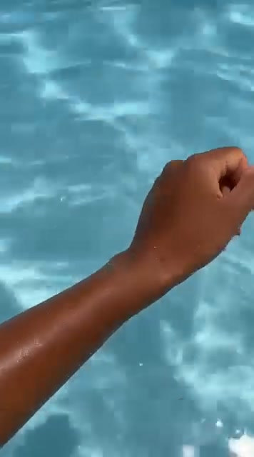 Get a Natural Sun-Kissed Glow — 100% Stain-Free!