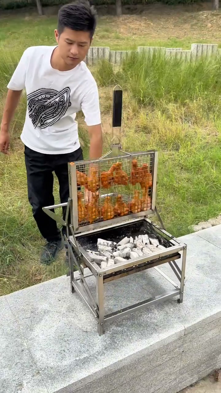 Current obsession: this clever flip-over charcoal grill!