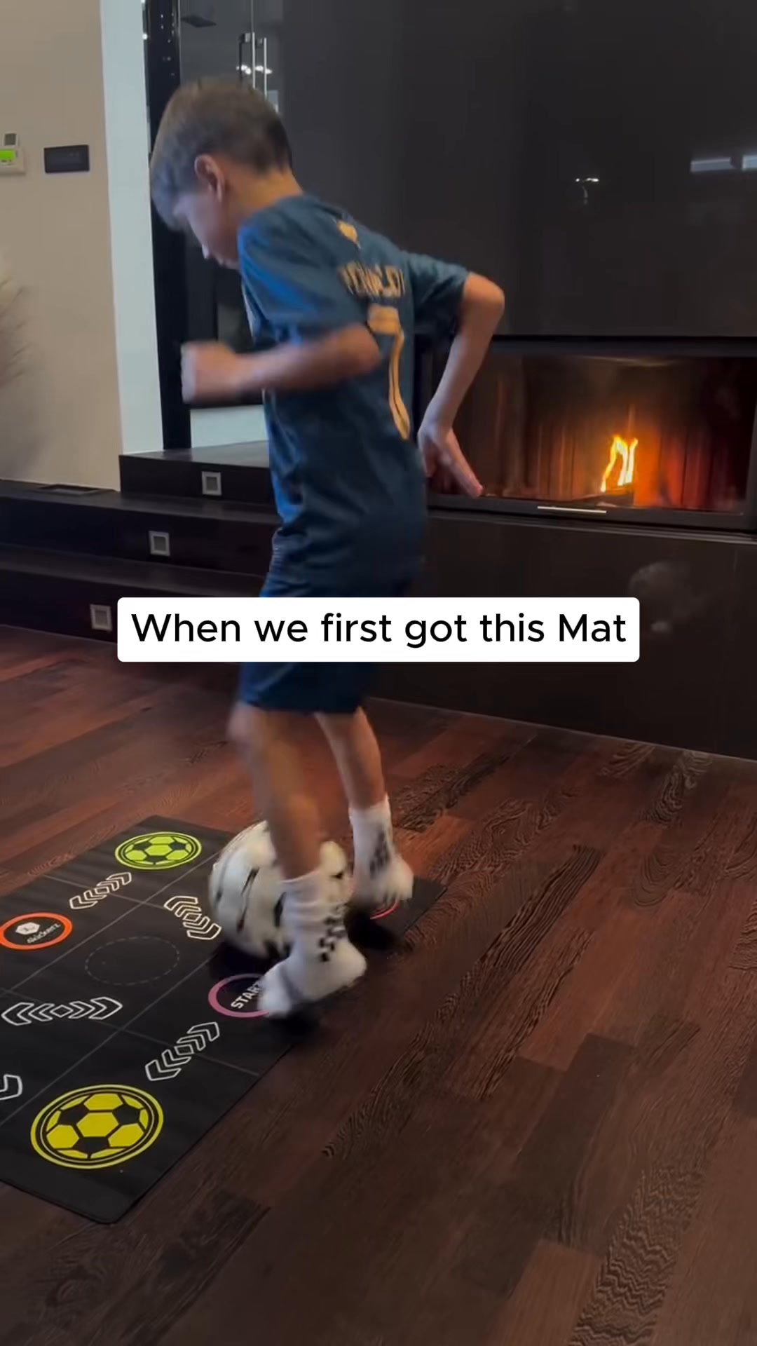 Viral Training Mat I Co-created by Ronaldinho