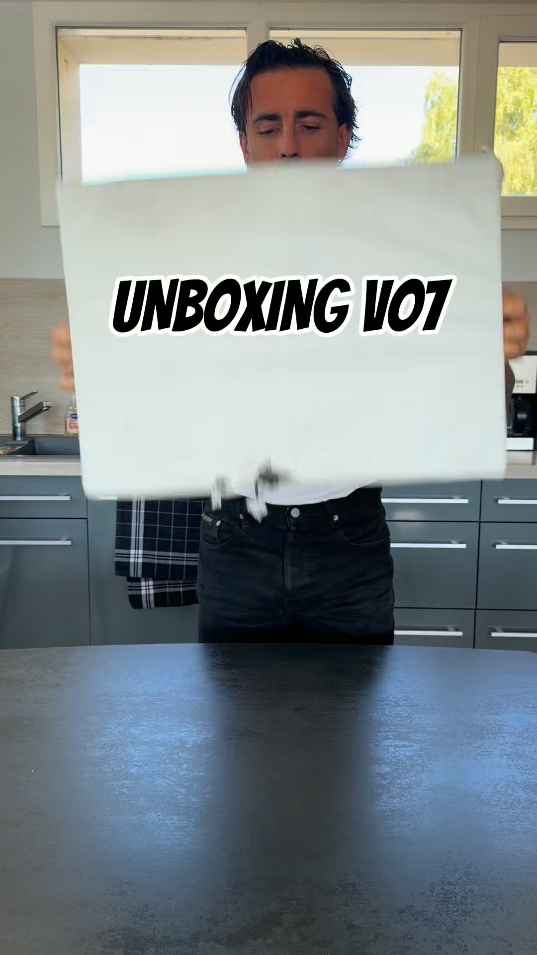Unboxing VO7