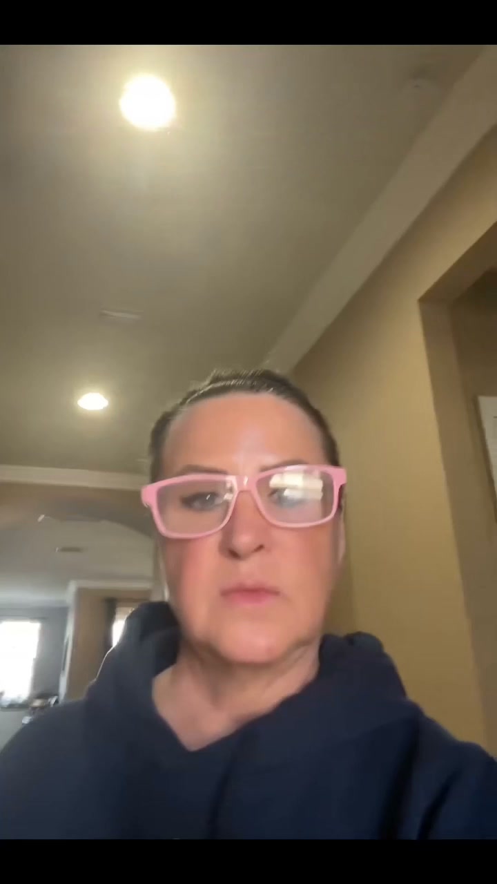 What Happens to Your Nose After Living With Cats for a Year