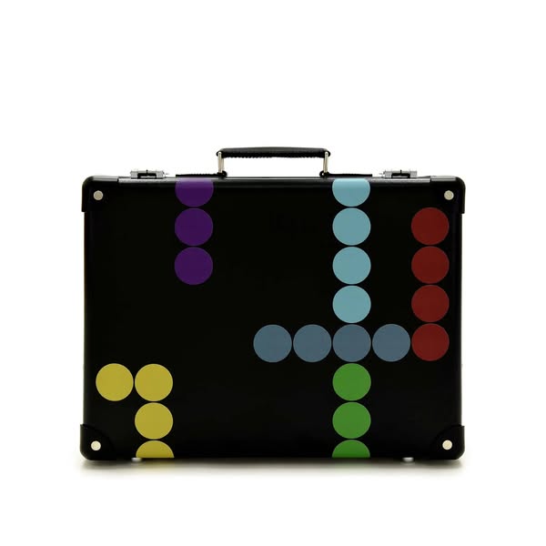 GLOBE-TROTTER