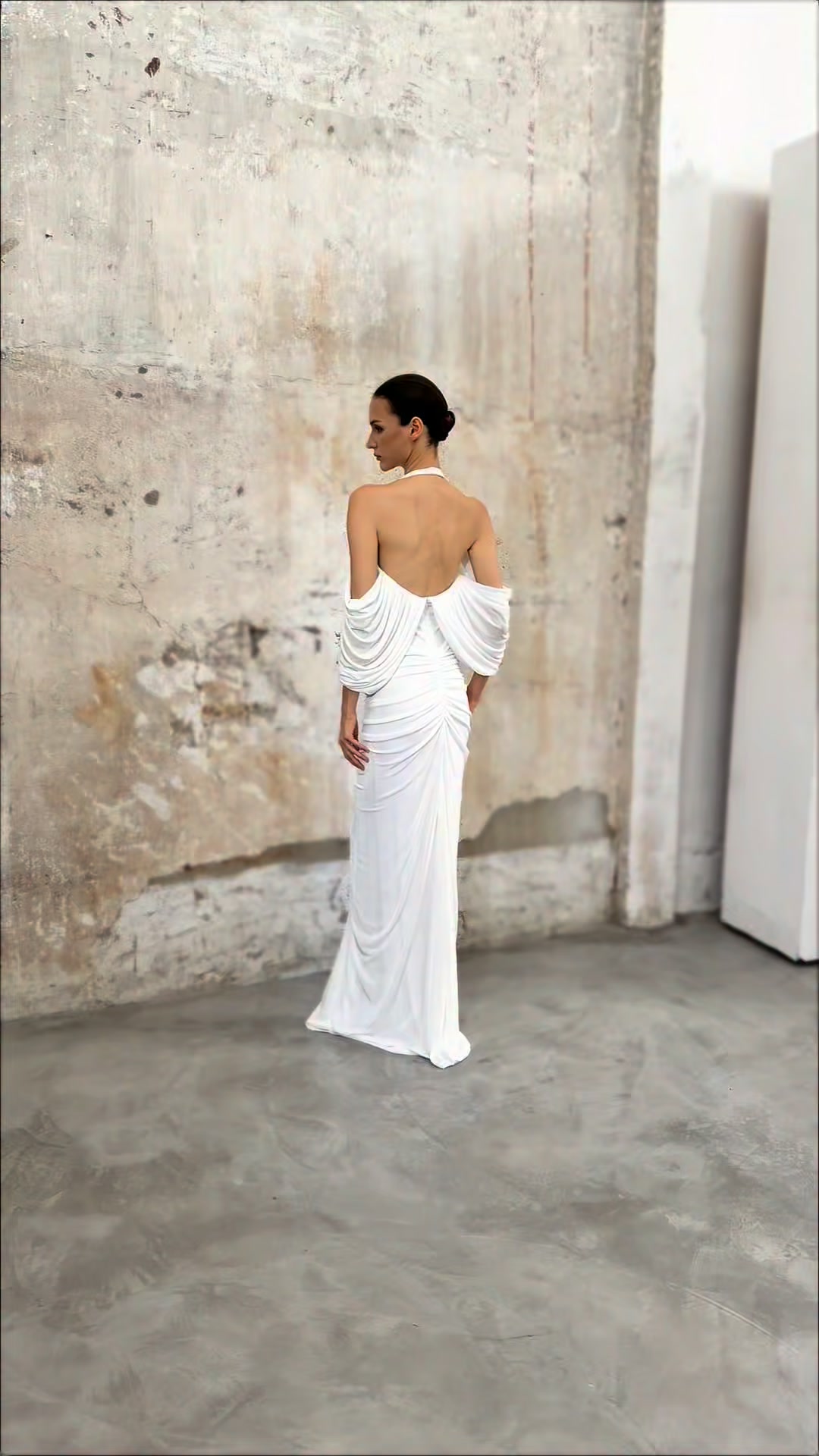 ELEGANT BRIDALWEAR
