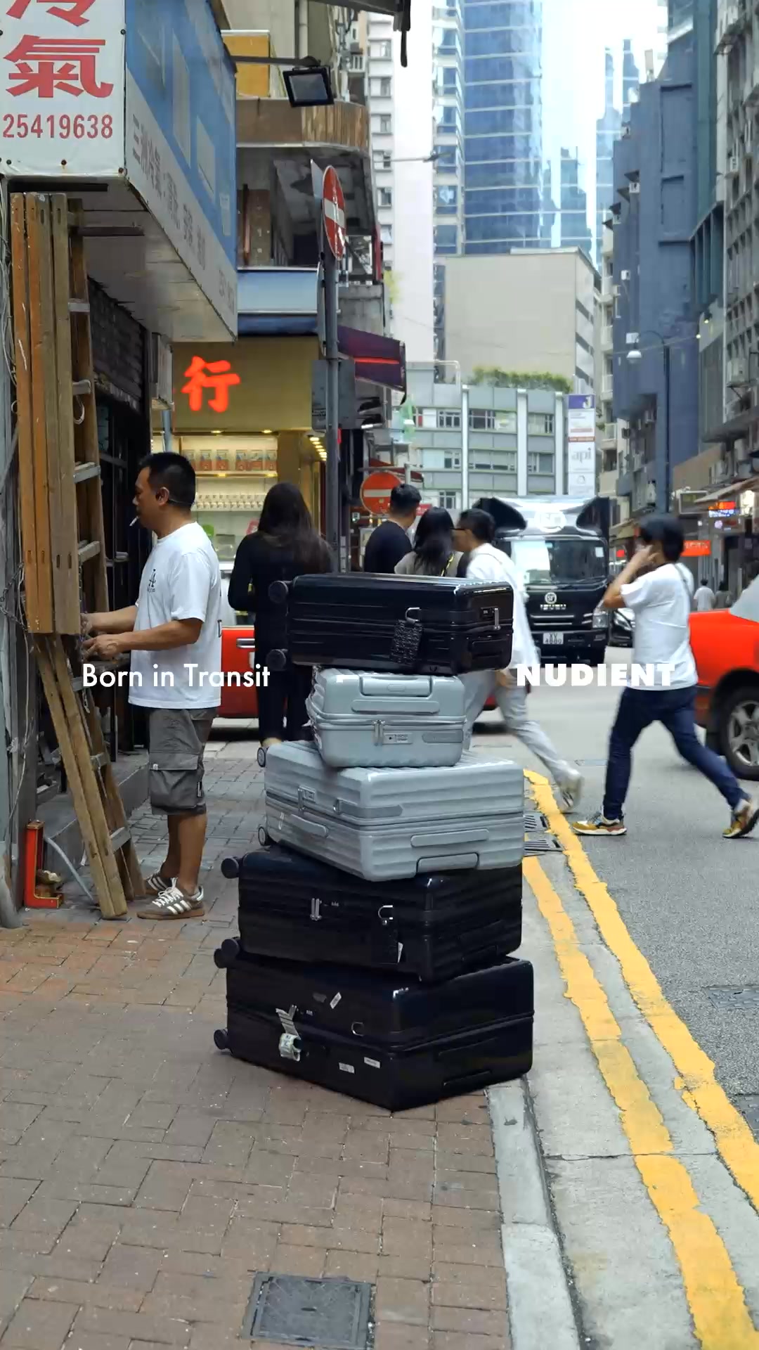 Discover Bold Luggage