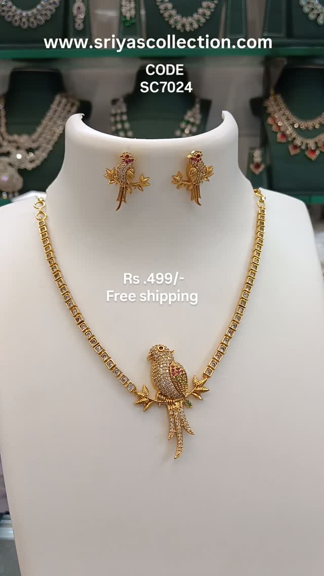 Anúncio de Sriya's collections