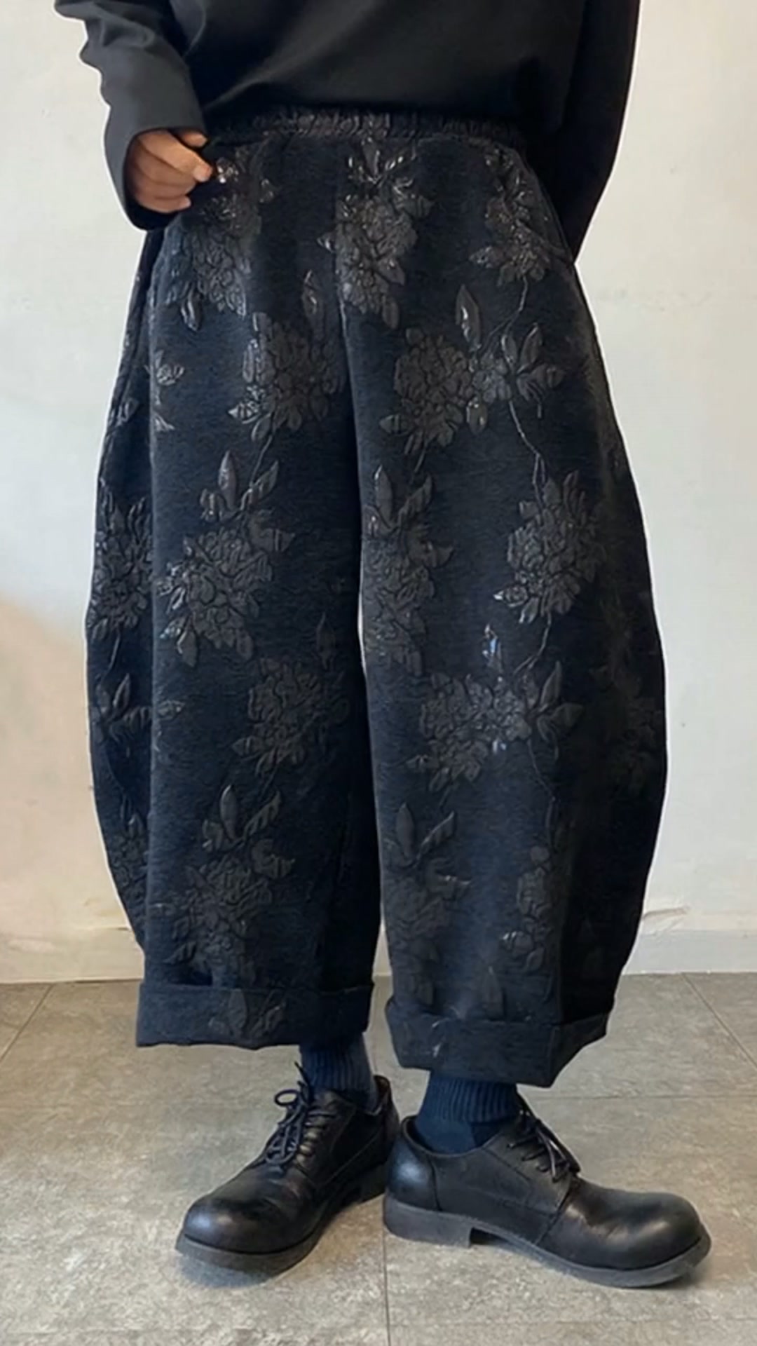 Heavyweight Texture & Retro Details