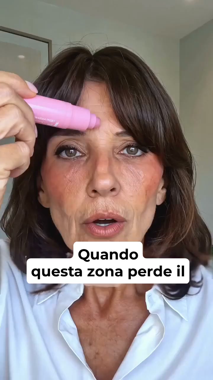 Per le donne over 50 che desiderano una pelle più rimpolpata e idratata