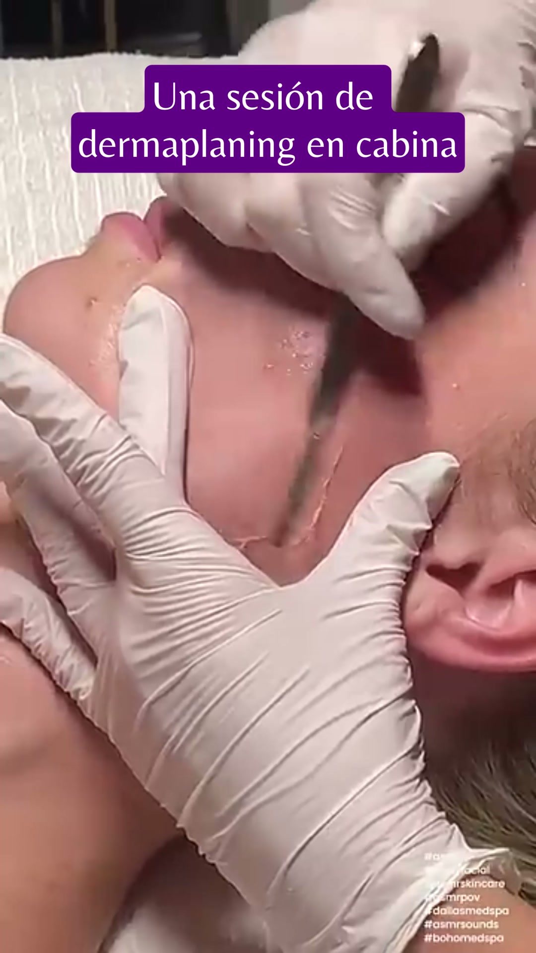 Dermaplaning en casa — 74,99 € Sin cera, sin tirones, sin cortes Cinco minutos, una vez por semana