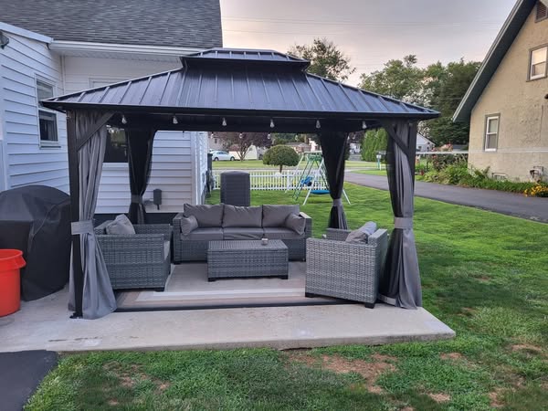 Premium Gazebos: 10% OFF + Free Home Delivery