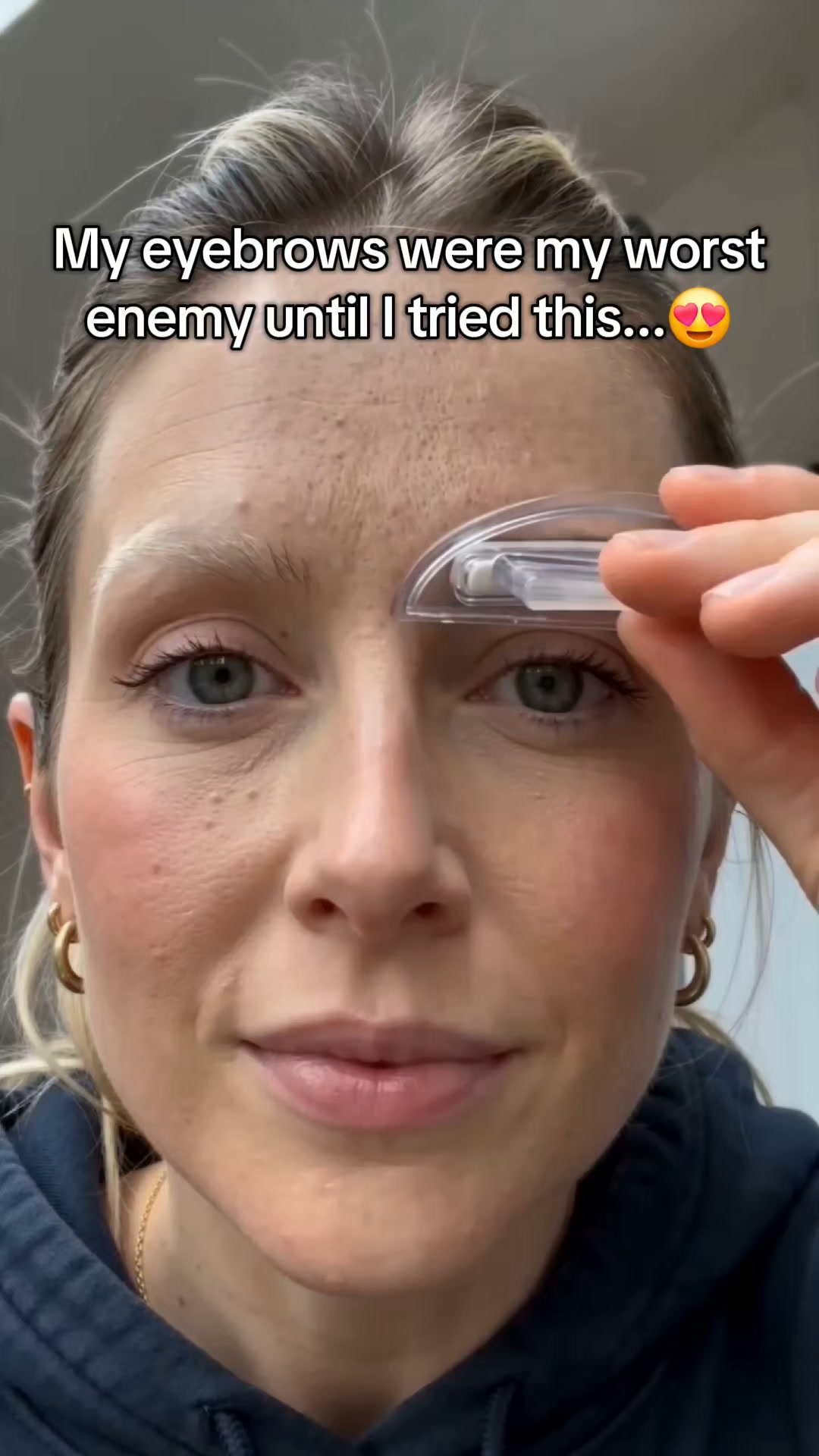 ¡Cejas perfectamente simétricas en solo 5 segundos, sin dibujarlas!