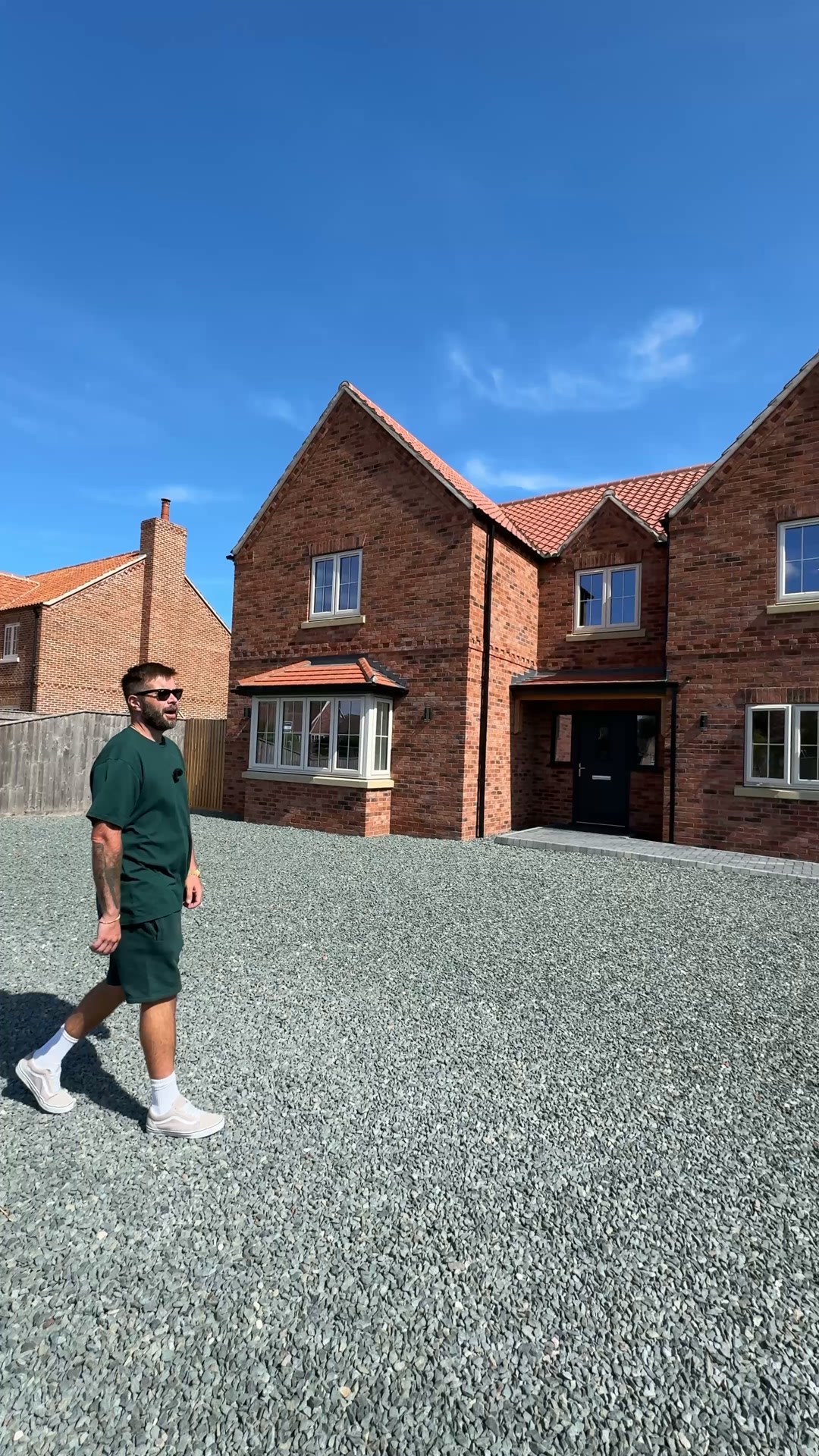 This house or £450k - your choice