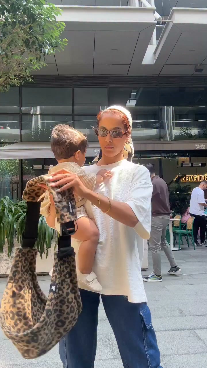 Keep Baby Close, Hands Free