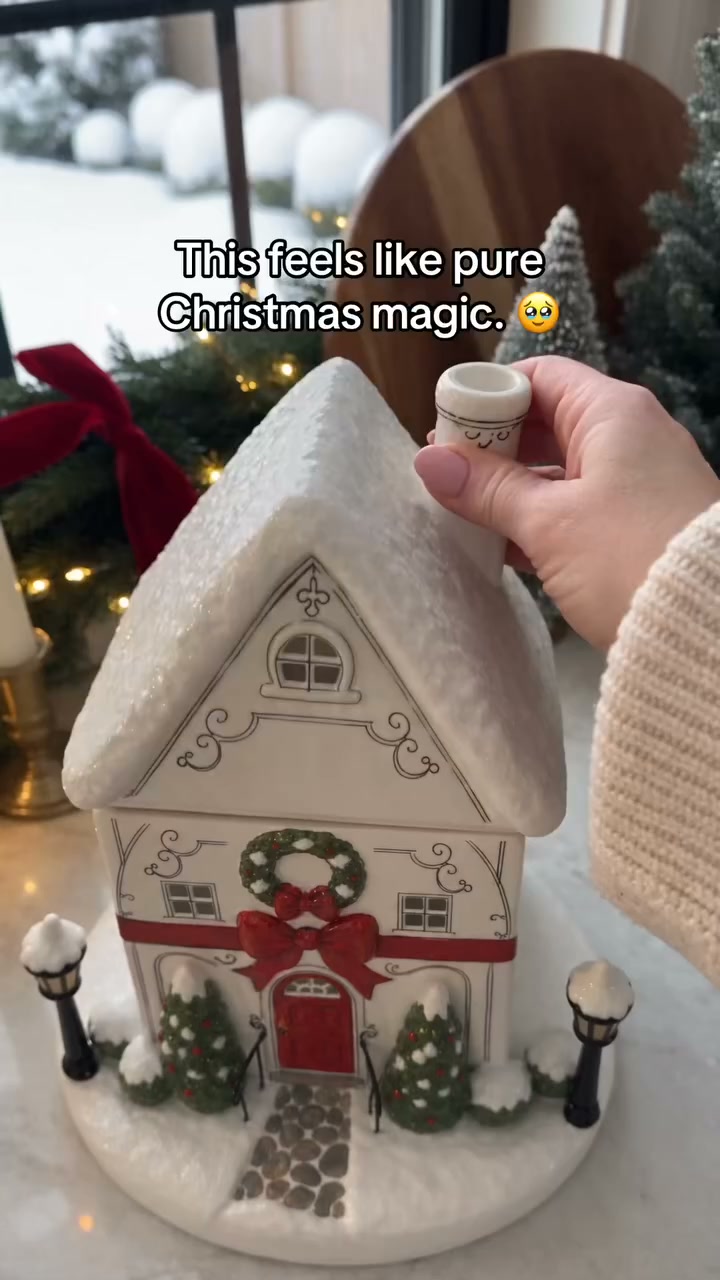 Casetta di Natale con Nebbia dal Camino – un piccolo villaggio d’inverno a casa tua
