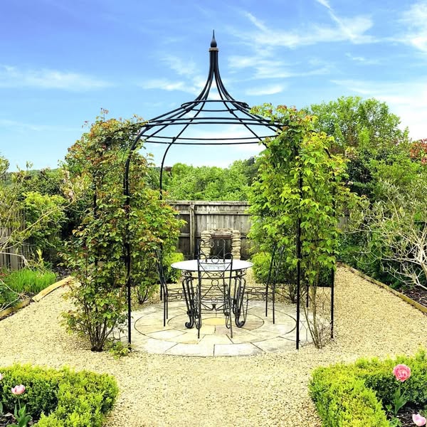 Garden Structures That Last Decades