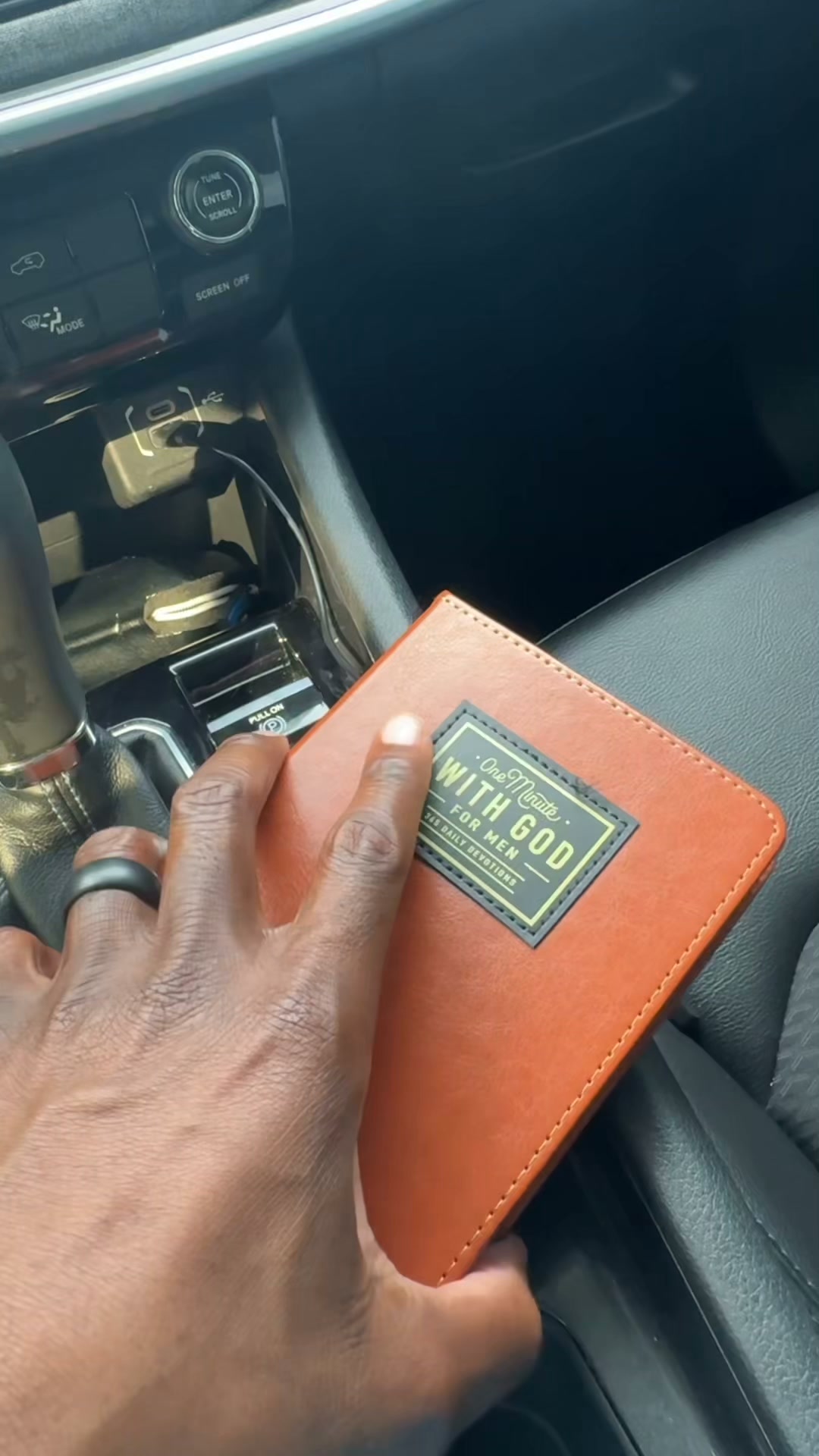 The Daily Devotional Built for Busy Men
