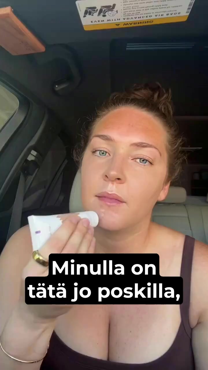 Mukana ilmainen sivellin!