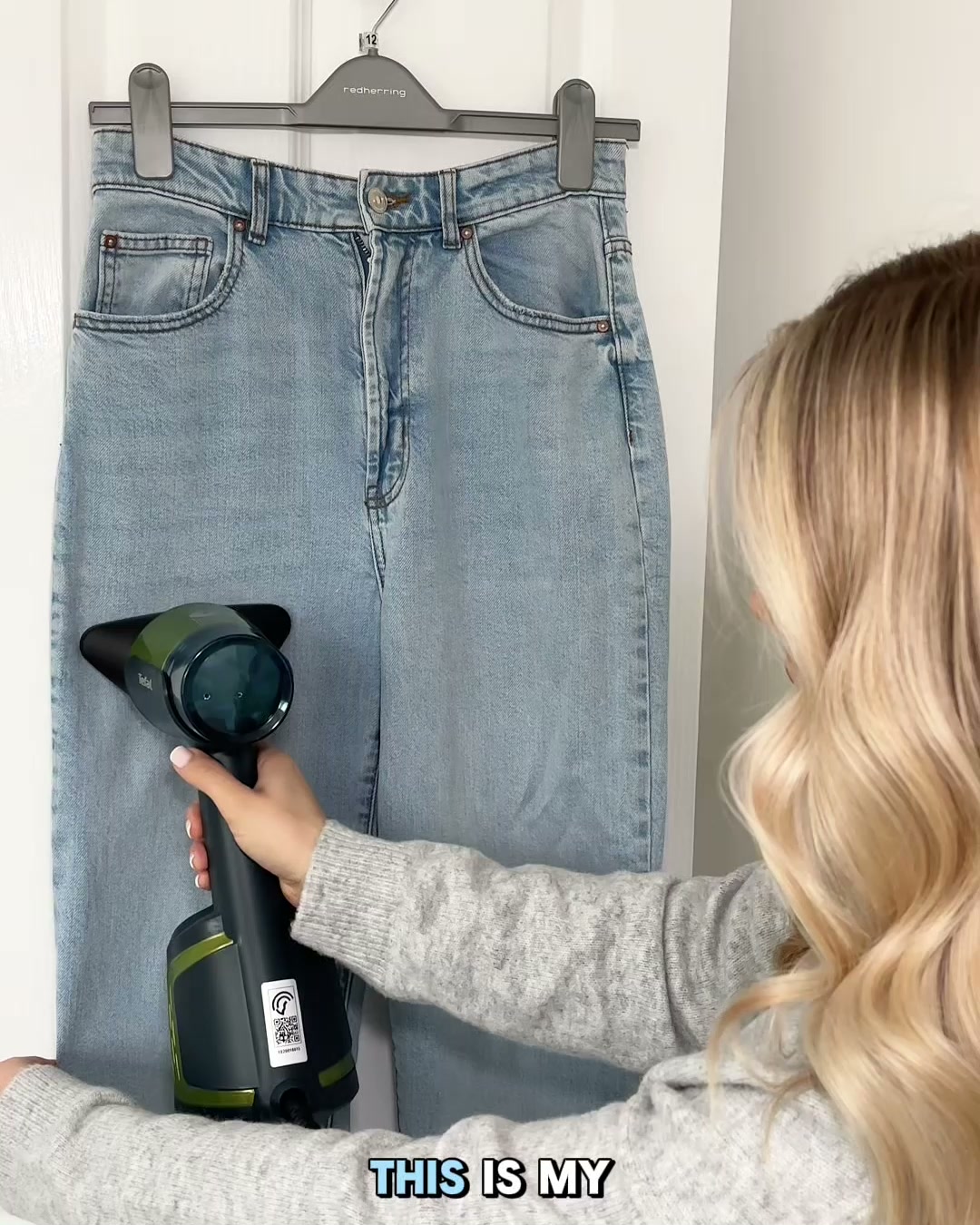 Revolutionary Aerosteam Clothes Steamer