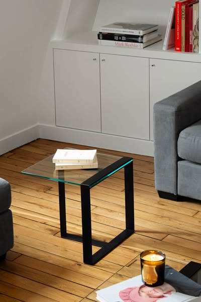 Bout de canapé Séverin, fait à la main, dans les Collections du Mobilier National