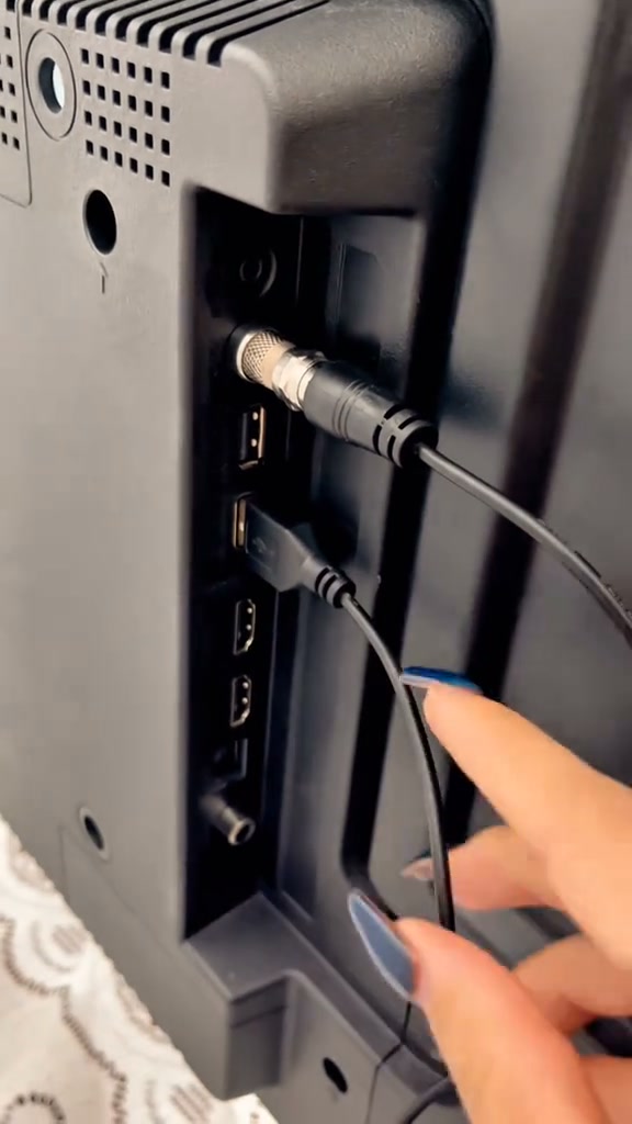 Liga, sintoniza e vê TV grátis em 2 minutos