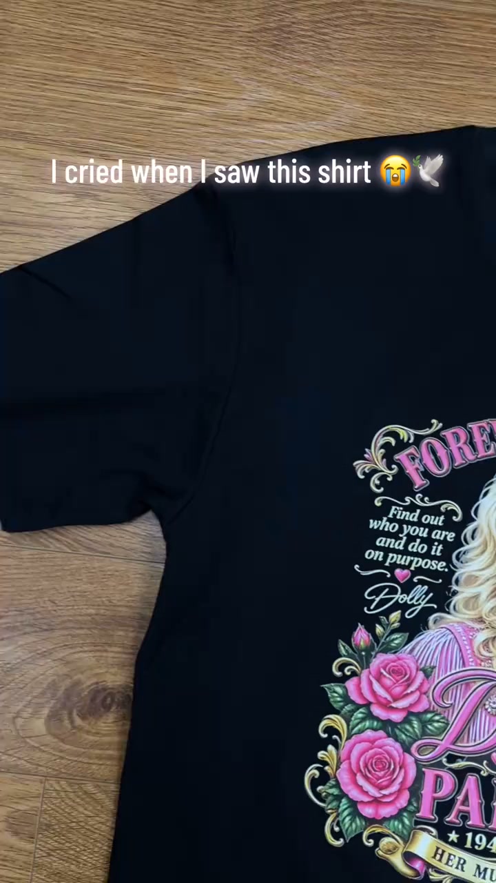 "Forever A Legend" Dolly Tribute Tee (Special Offer!)