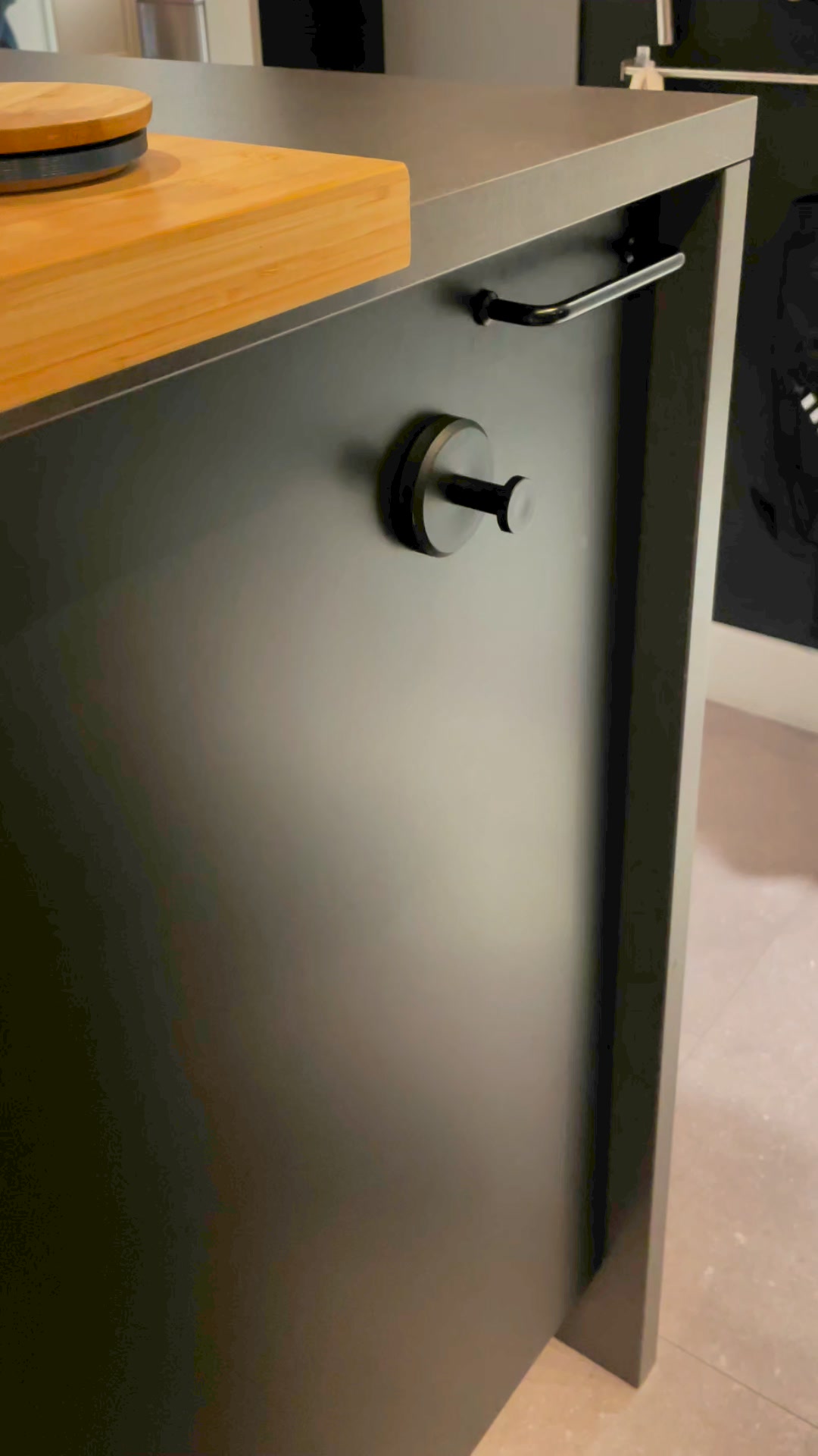 ESTHETISCHE HAKEN