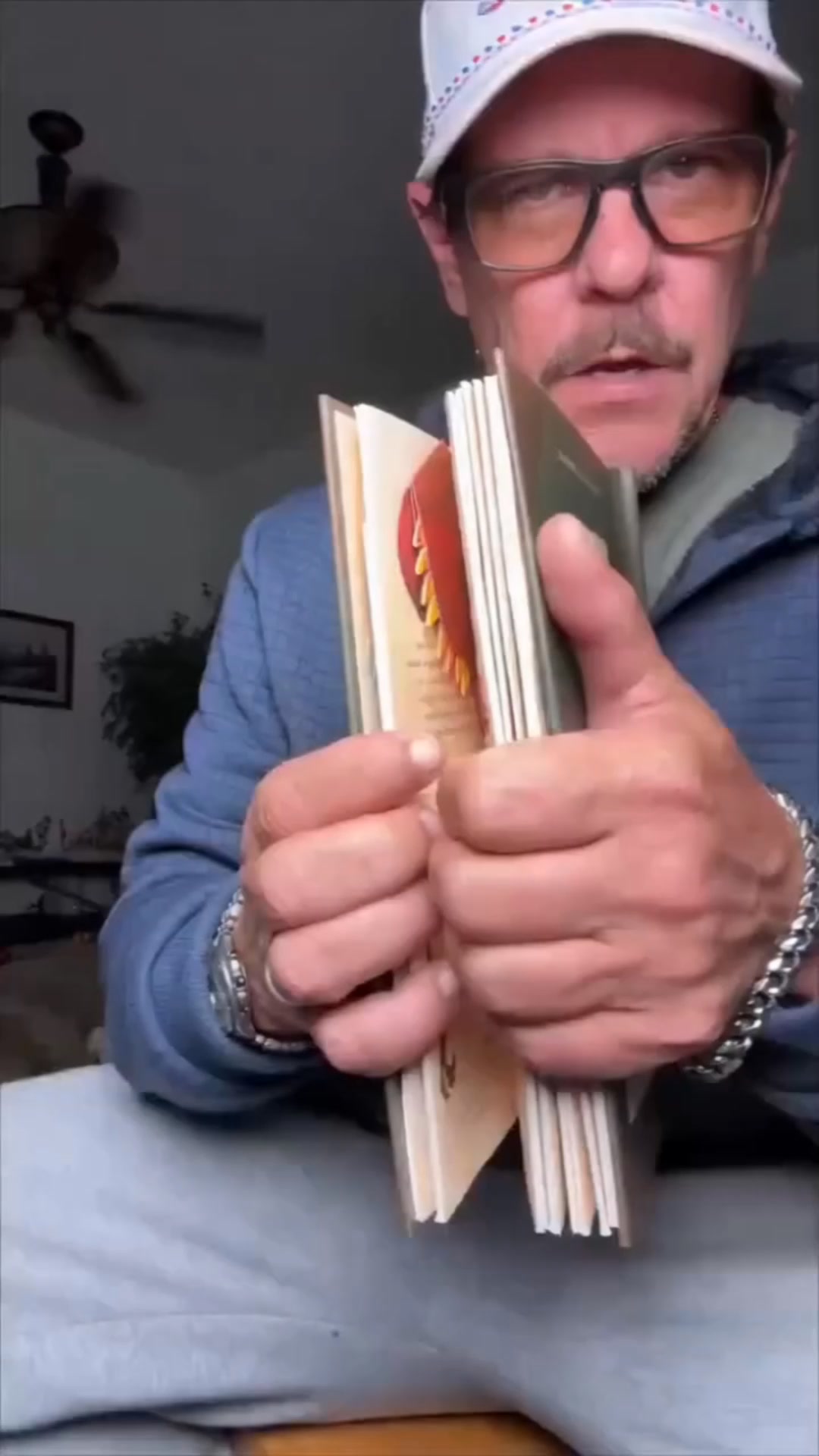 #1 dinosaurieboken för barn