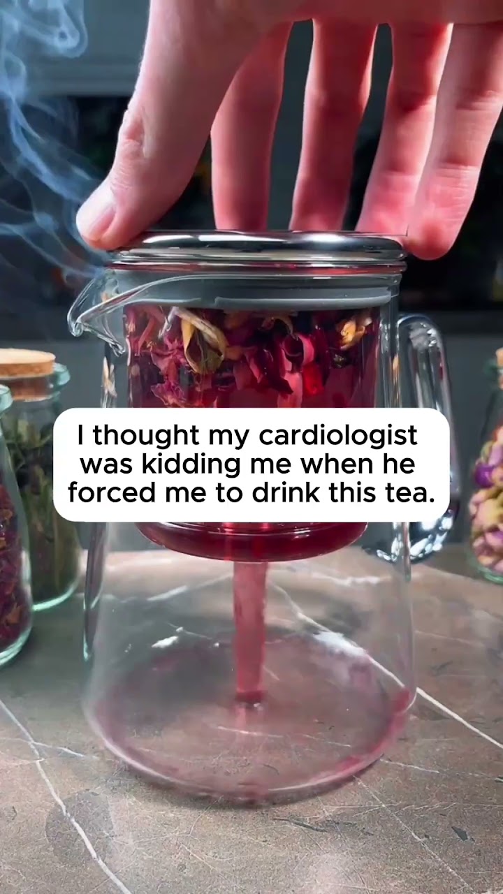The Morning Cup That Melts the Bloat