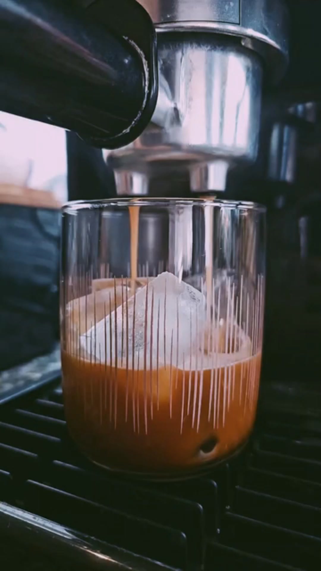 Des milliers de personnes abandonnent le café....
