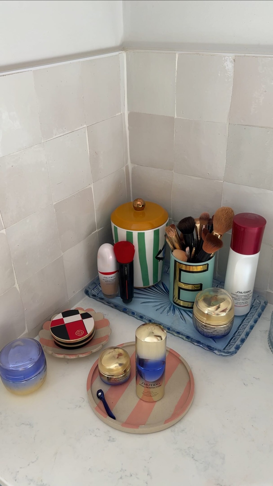 Anúncio de SHISEIDO