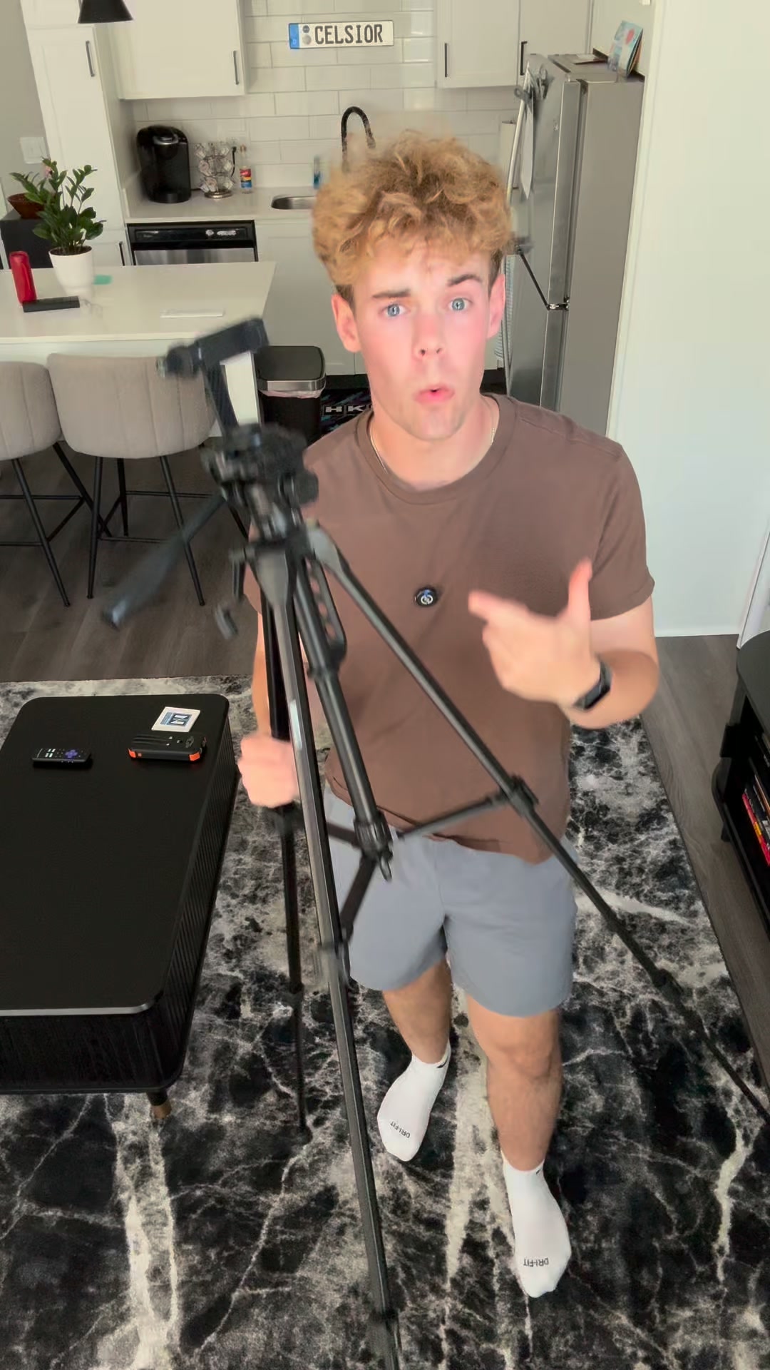This phone mount literally holds like glue