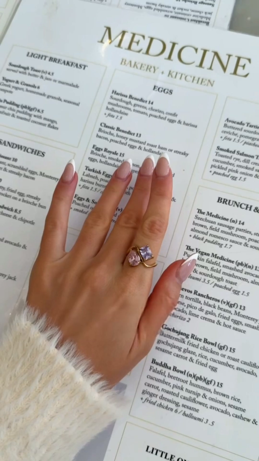Un anello di poche parole, ma quelle poche sono per voi due