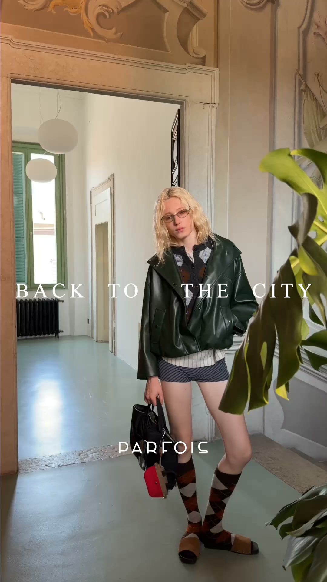 Back to Work 2025: Malas para Portátil, Camisas e Sabrinas