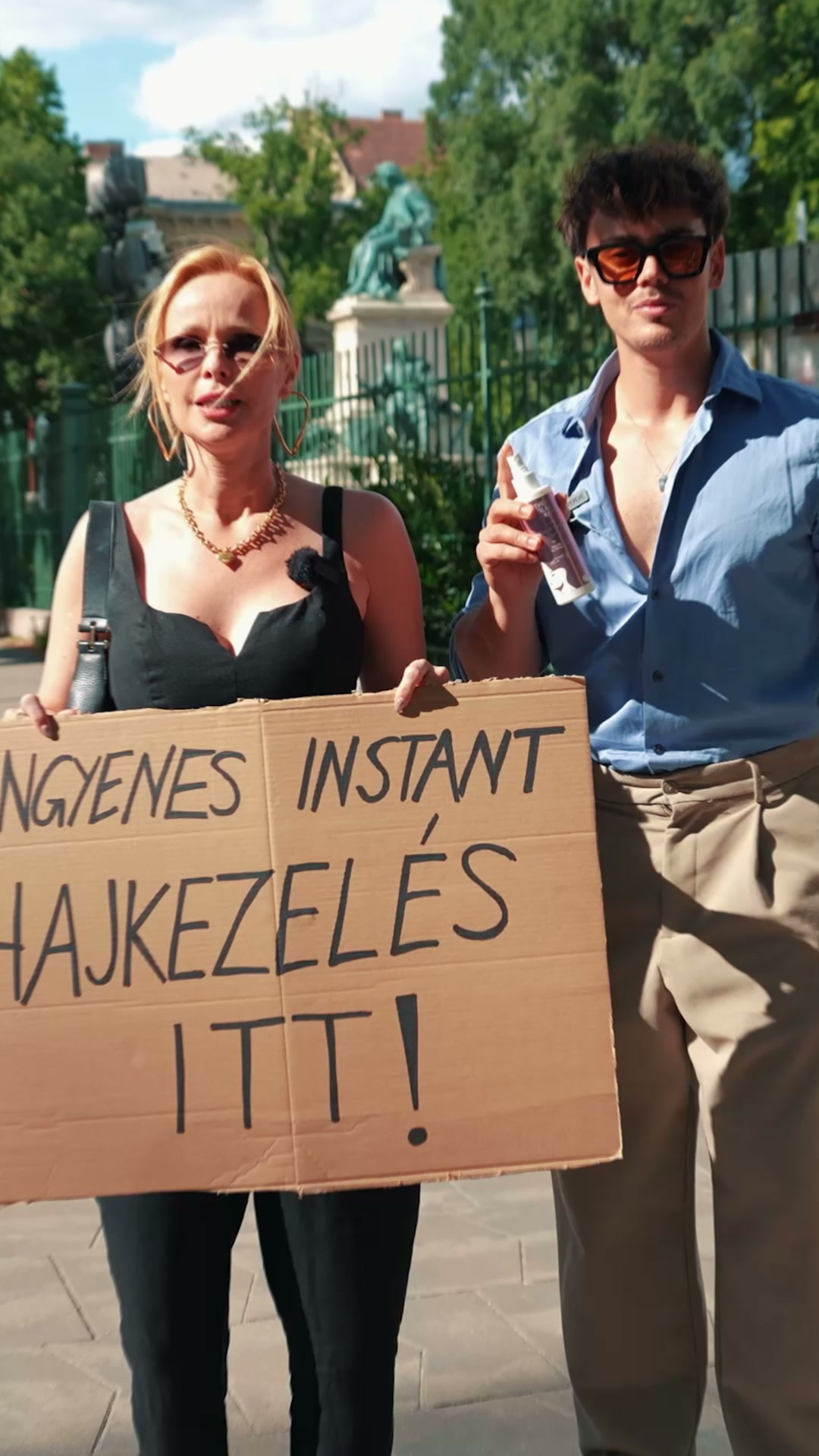 Profi hajátalakulás az utcán!