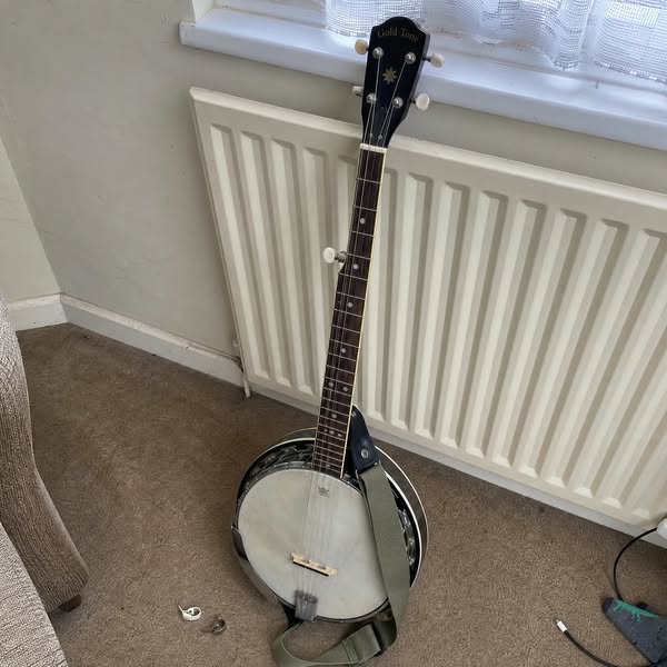 See what got the banjo off Craigslist
