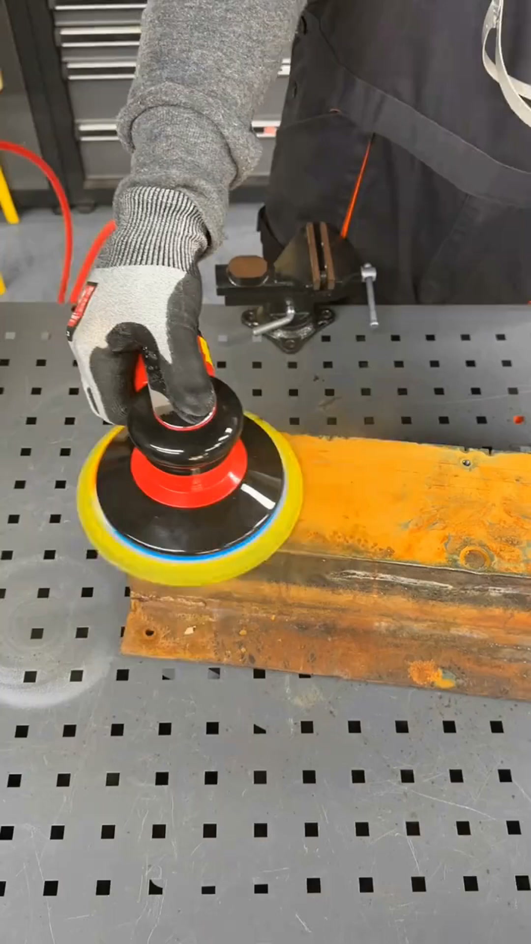 The Ultimate Air Sander – Compact Fury, Infinite Precision
