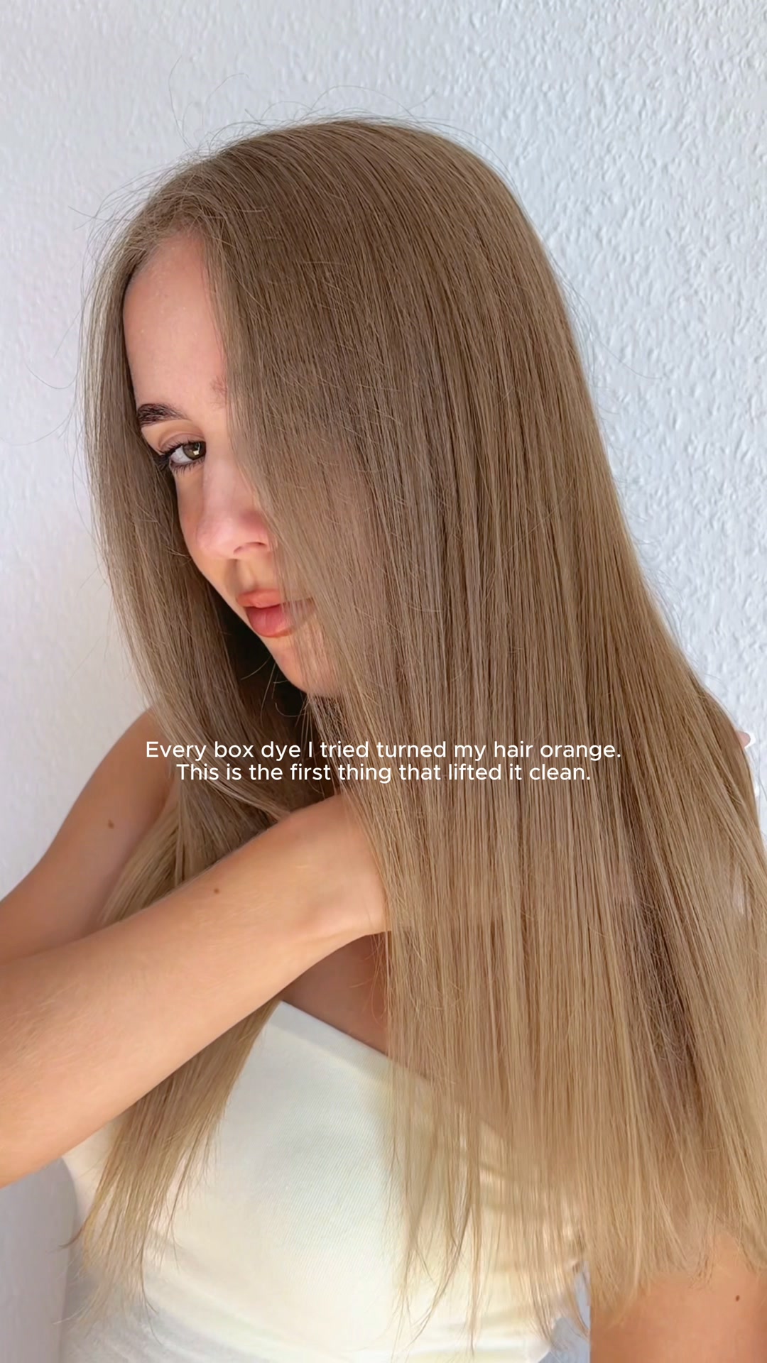 Effortlessly lighten your hair from home