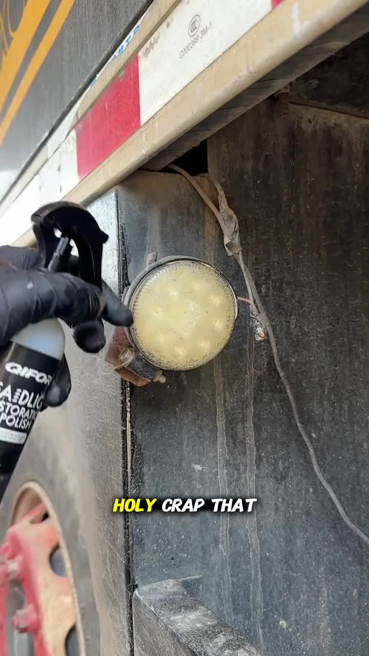 Headlight Restoration Polish