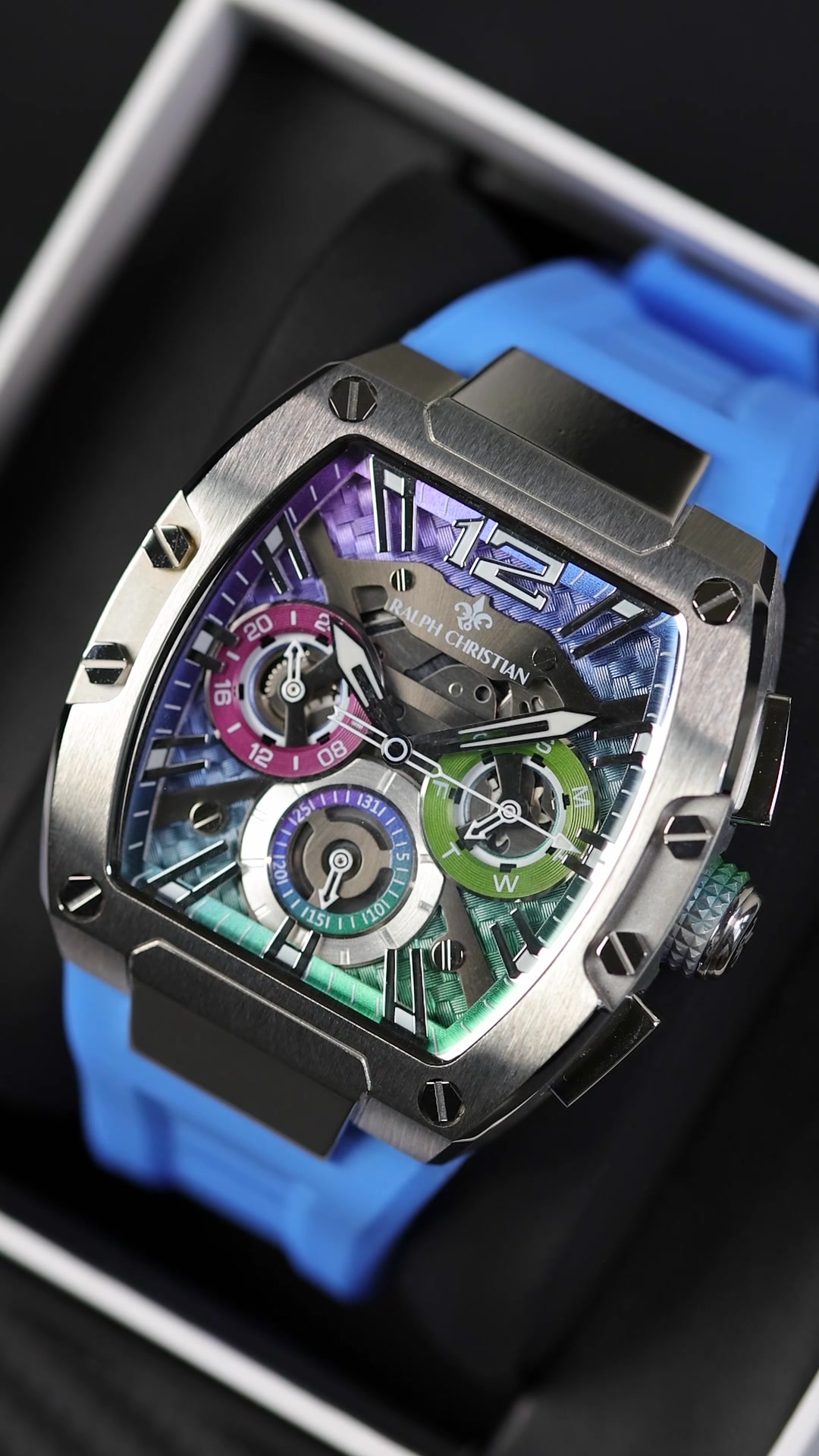 NEW: Intrepid Sport Northern Lights