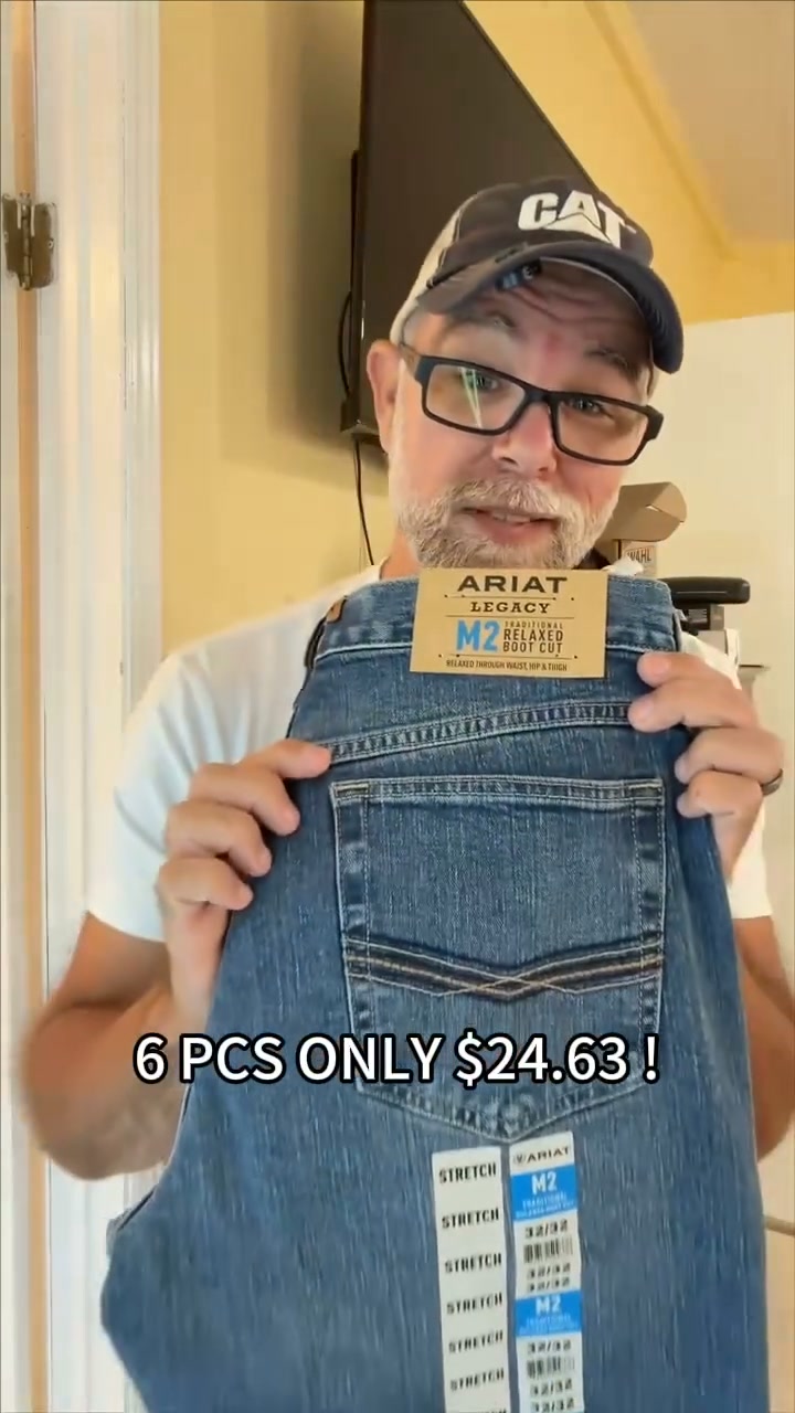 6 BOOT CUT JEANS ONLY S24.63!