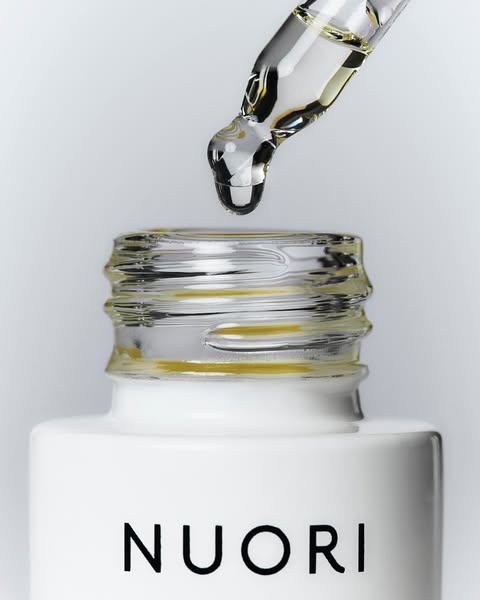 A facial oil that won't clog your pores.