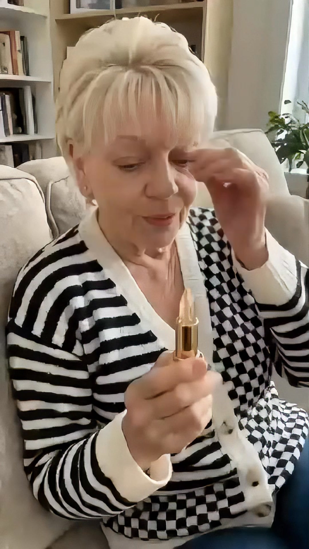 El labial que te devuelven si no te enamora — pero no lo van a devolver.